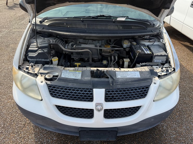 #7788-•-2003-dodge-minivan-image-17
