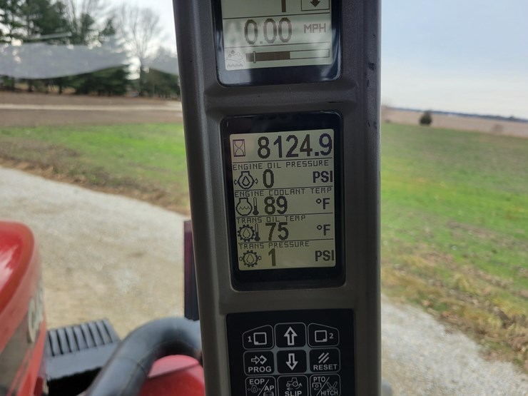 2014-case-ih-400-image-27