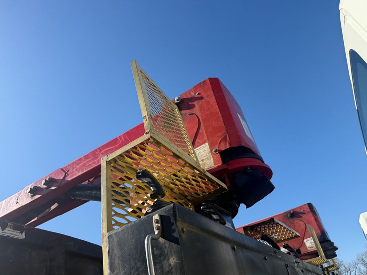 2018-international-durastar-4400-image-30