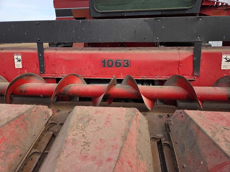 case-ih-1063-image-10