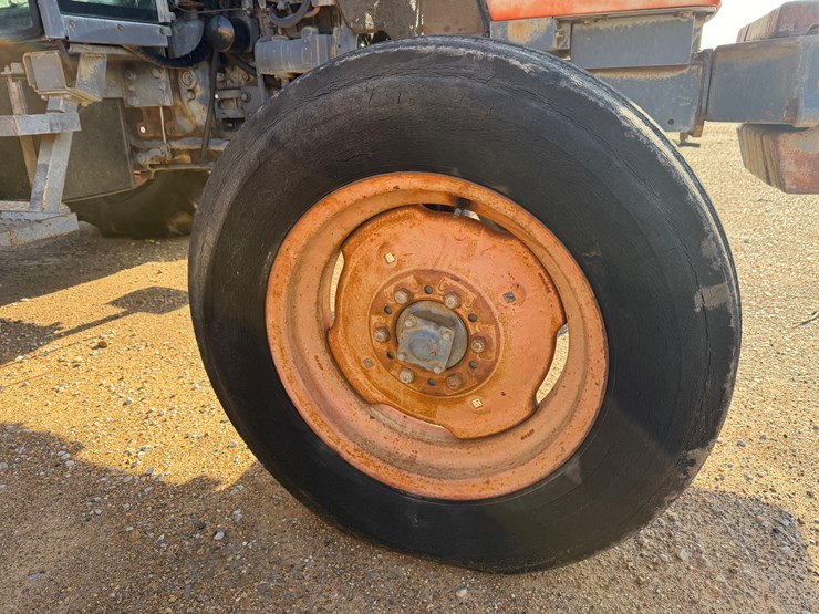 kubota-m8200-image-19