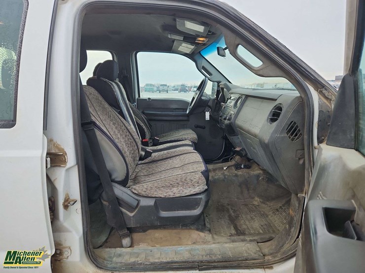 2013-ford-f350-image-18