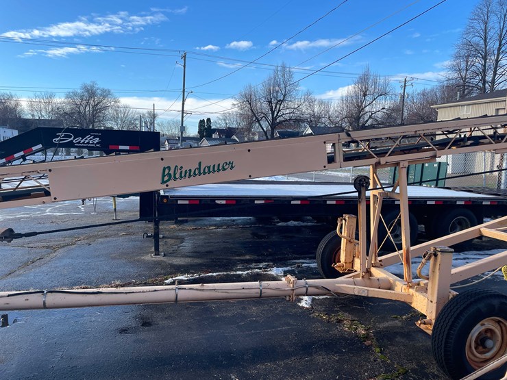 #2251-•-portable-conveyer-lift-image-8