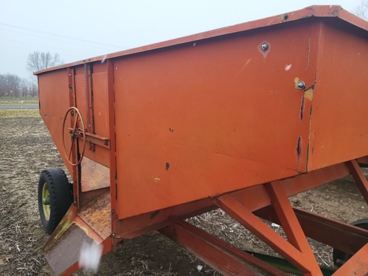 hopper-wagon-w/running-gear-image-19