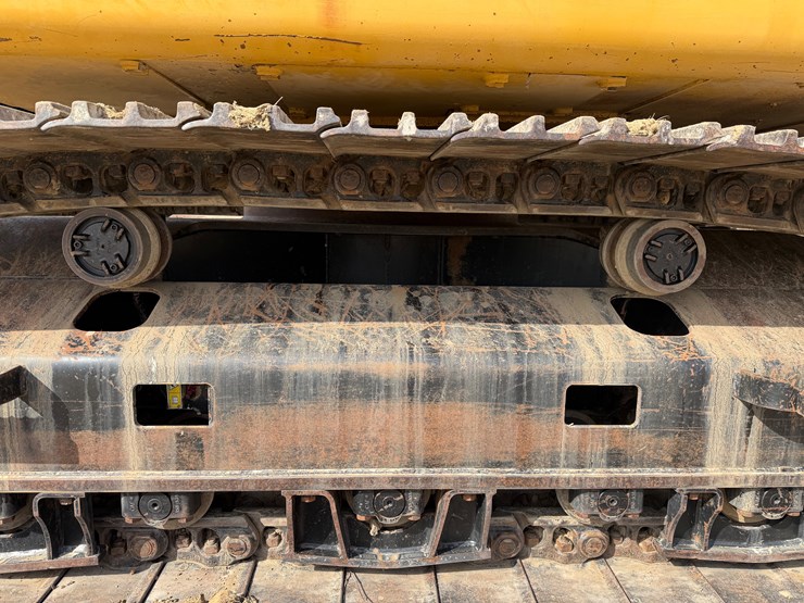 caterpillar-329e-image-19