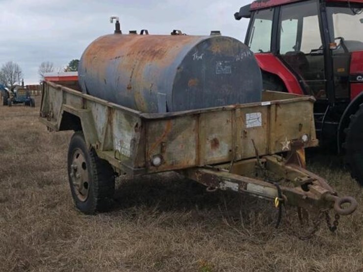 700-gallon-fuel-tank-mounted-on-army-tag-trailer-image-2