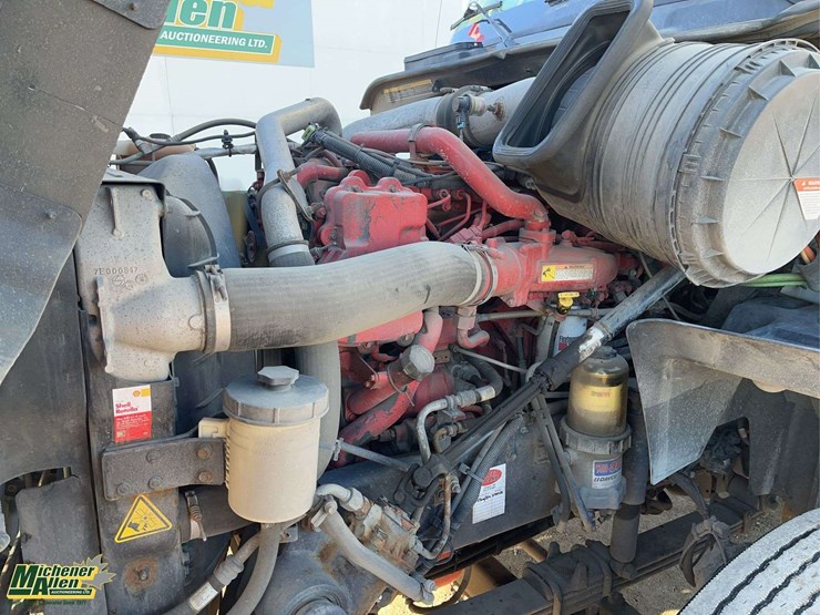 2017-international-prostar-image-24