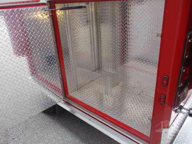 2004-ford-e450-image-14