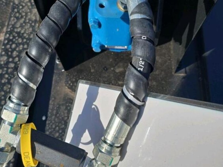 6'-rotary-mower-for-skid-steer-image-2