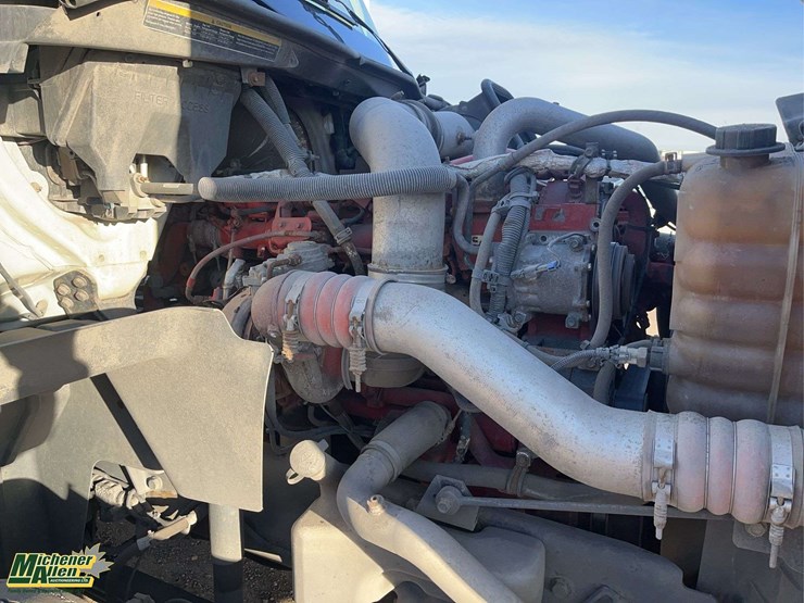 2017-international-prostar-image-23