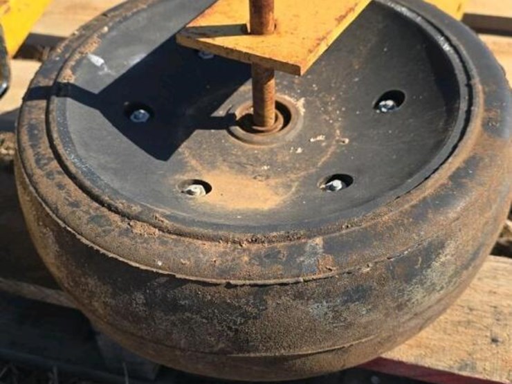 (2)-gauge-wheels-image-3