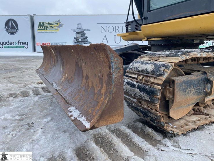 2017-caterpillar-307e2-image-16