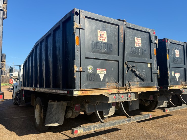 2018-international-durastar-4400-image-4