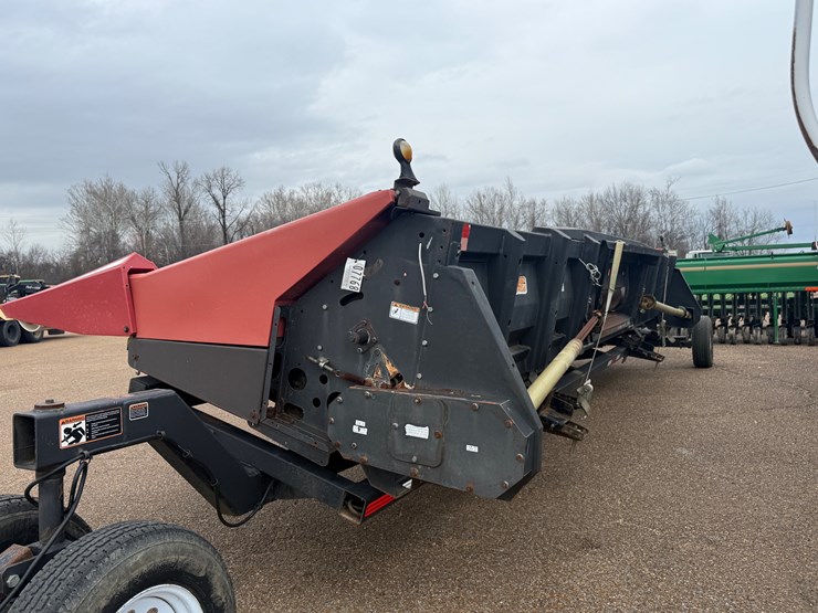 #7768-•-2008-drago-8r-corn-head-image-4