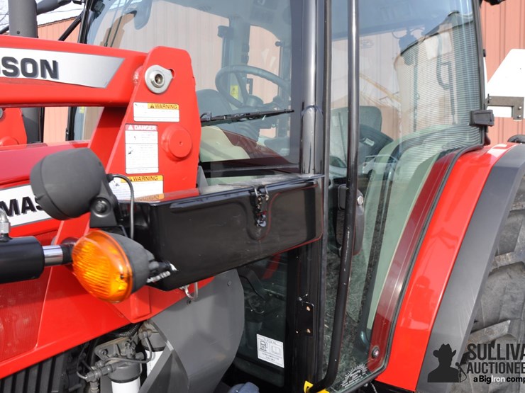 2016-massey-ferguson-4708-image-18