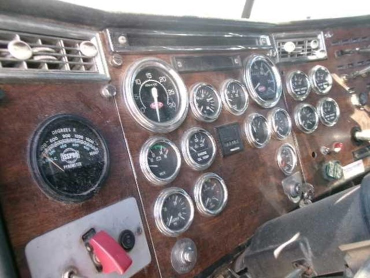 1988-peterbilt-379-image-34