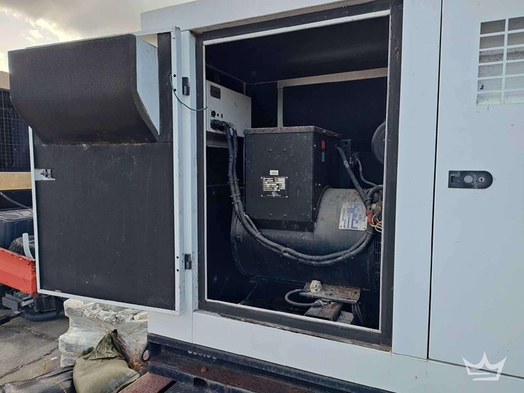 2010-tradewinds-tp-80-kw-standby-generator-image-5