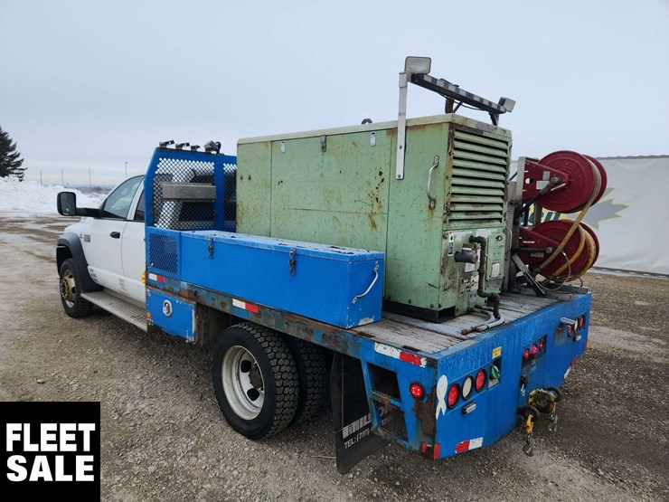 2009-dodge-ram-5500-image-3