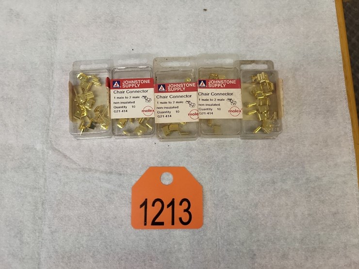 (5)-boxes-chair--1-male-to-2-male-non-insulated-connectors---tag-#1213-image-1