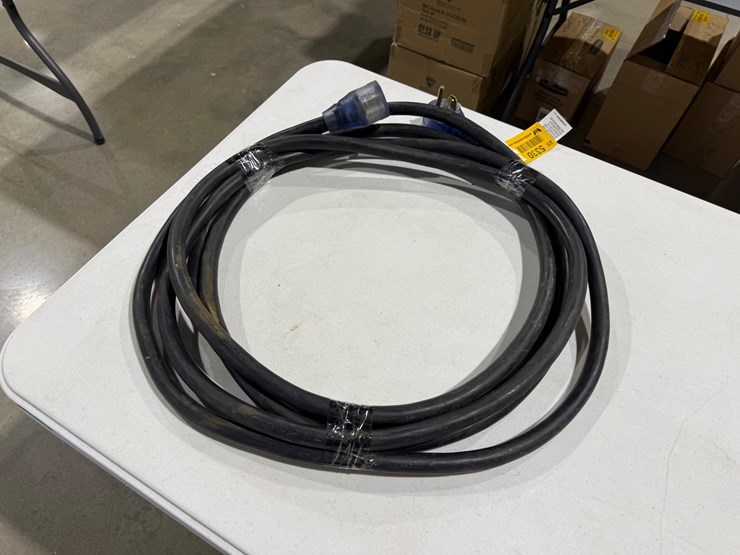 #5330-•-24'-extension-cord-image-1