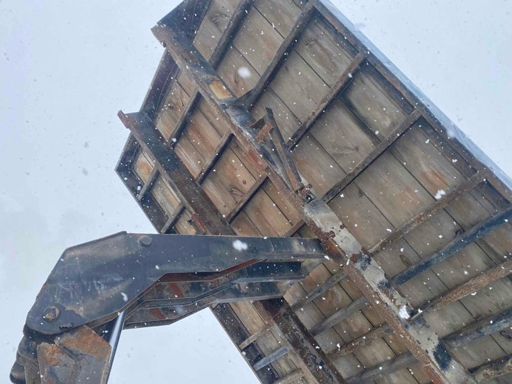 1983-ford-9000-image-42