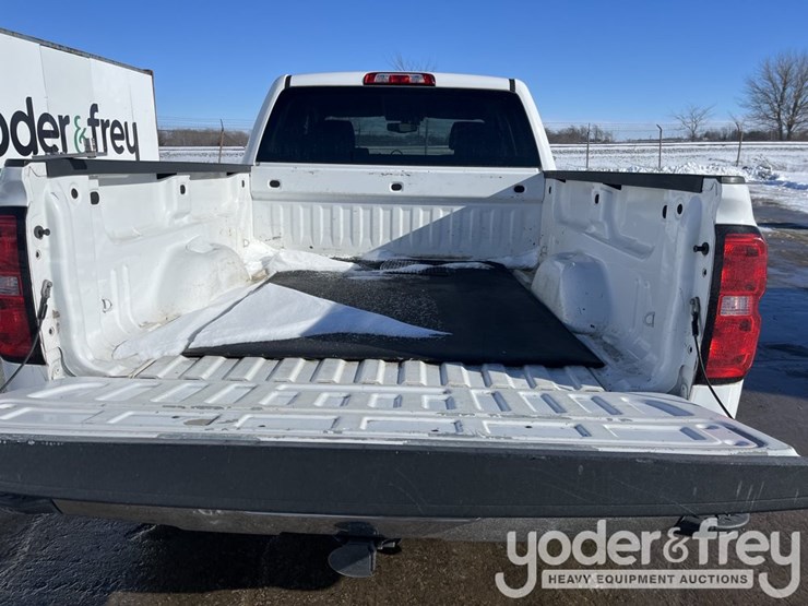 2015-chevrolet-silverado-1500-image-28