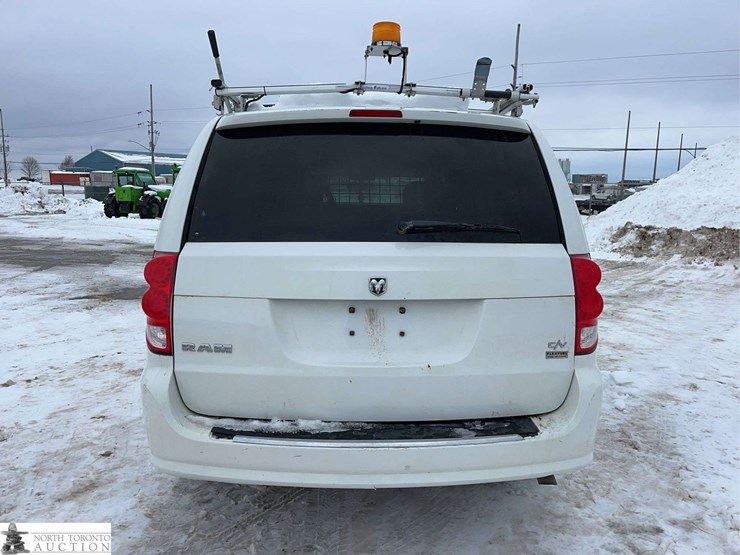 2014-ram-c/v-tradesman-image-6