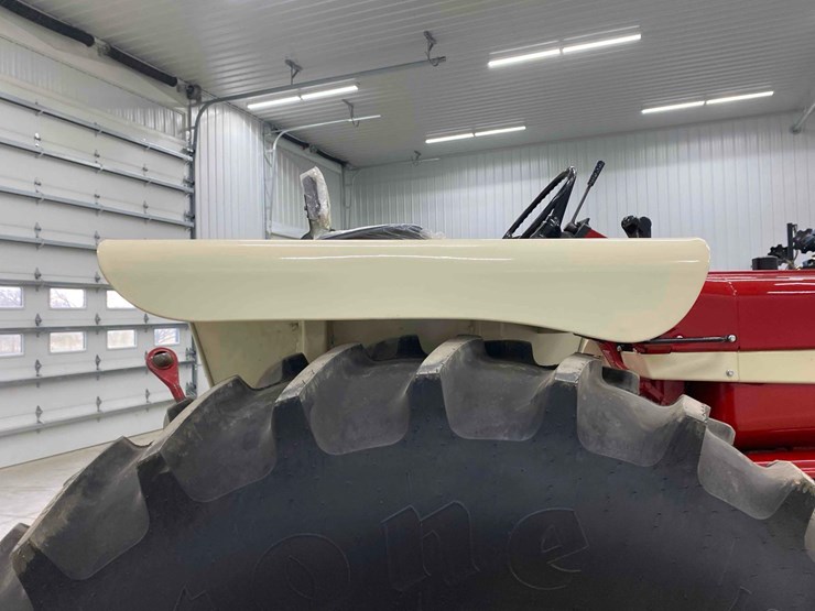 farmall-1206-open-station-restored-image-26