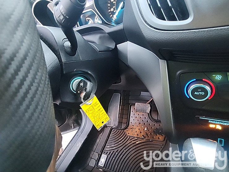 2017-ford-escape-image-25