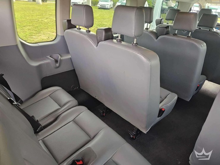 2018-ford-transit-image-15