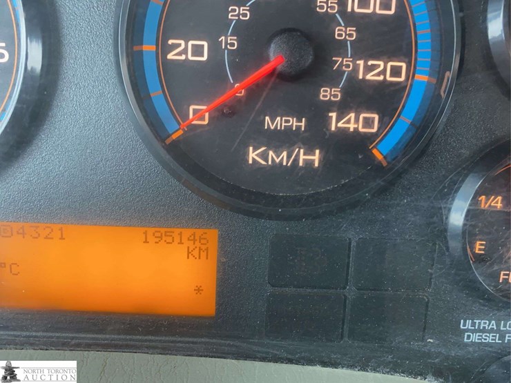 2009-international-durastar-4400-image-24