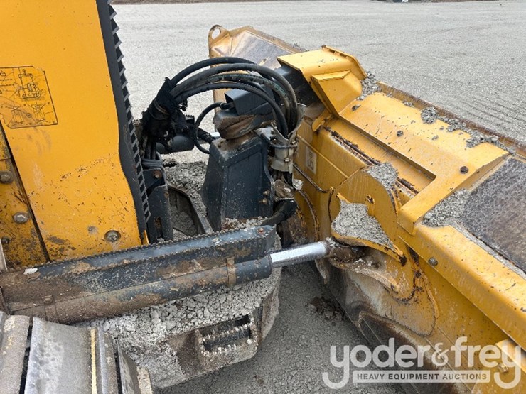 2016-deere-700k-lgp-image-17