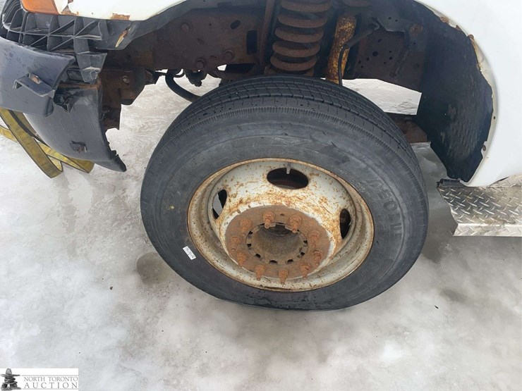 2006-ford-f550-image-19