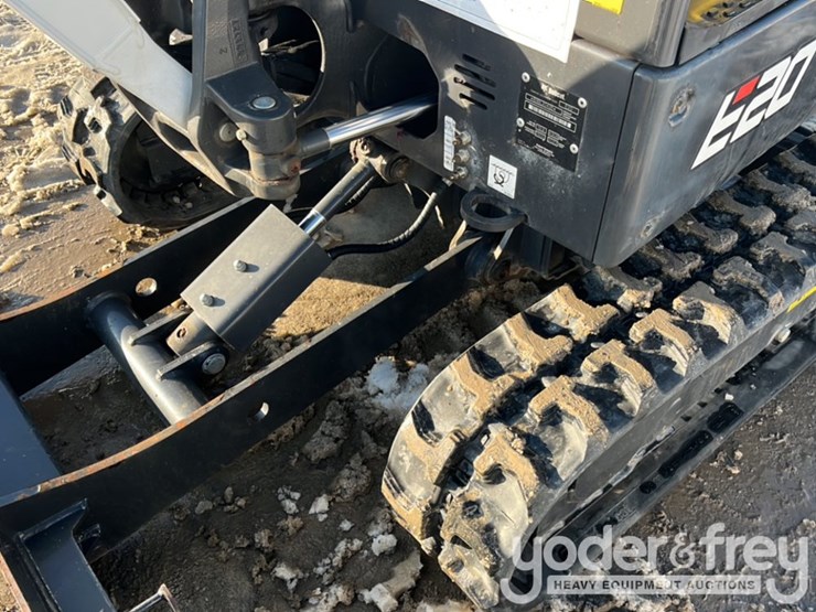 2022-bobcat-e20-image-24