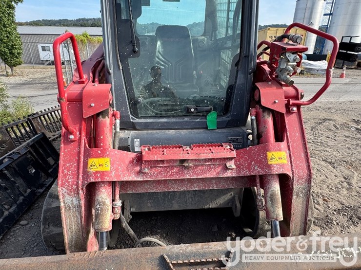 2022-takeuchi-tl12r2-image-10