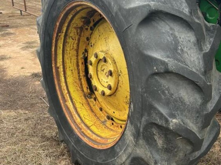 2010-john-deere-7330-image-8