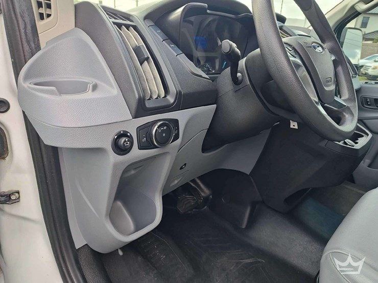 2018-ford-transit-image-12