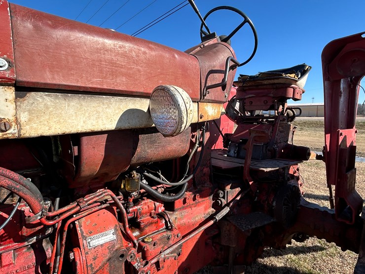 international-706-image-4