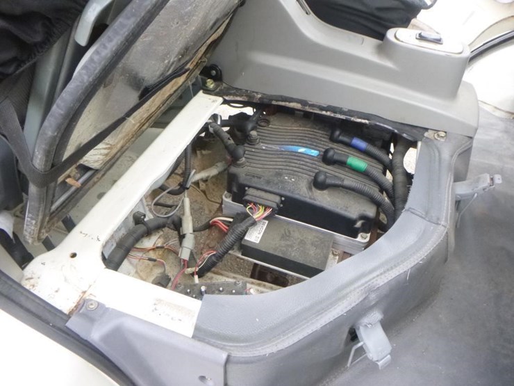 2009-miles-zx40st-image-23