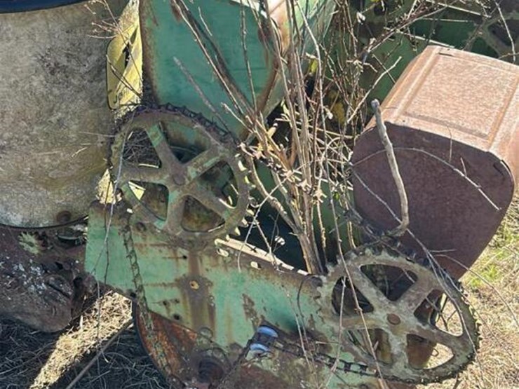 john-deere-4-row-planter-and-tiller-image-12