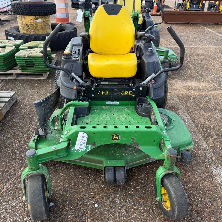 JOHN DEERE Z915E