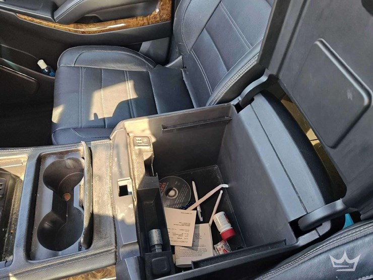 2015-gmc-yukon-denali-image-22