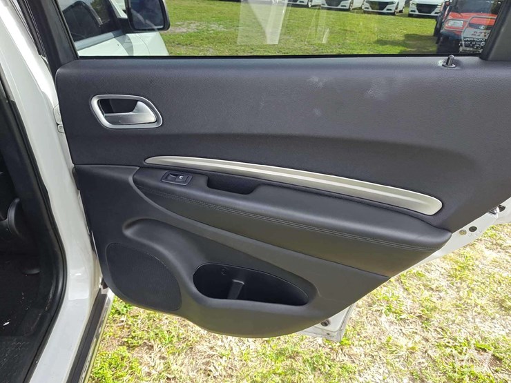 2019-dodge-durango-image-26