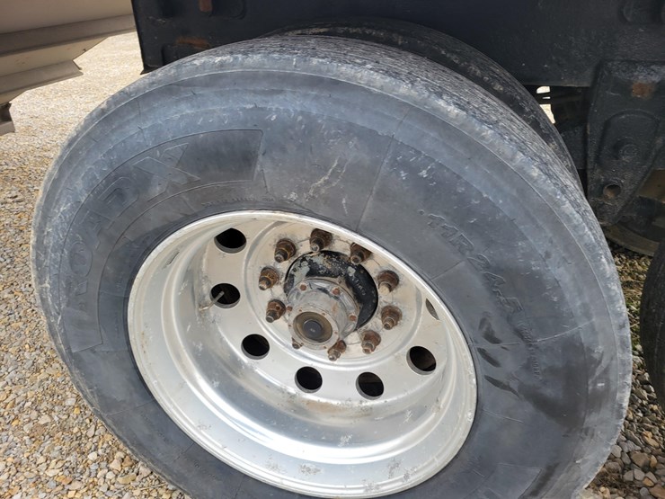 2001-wilson-hopper-bottom-image-13