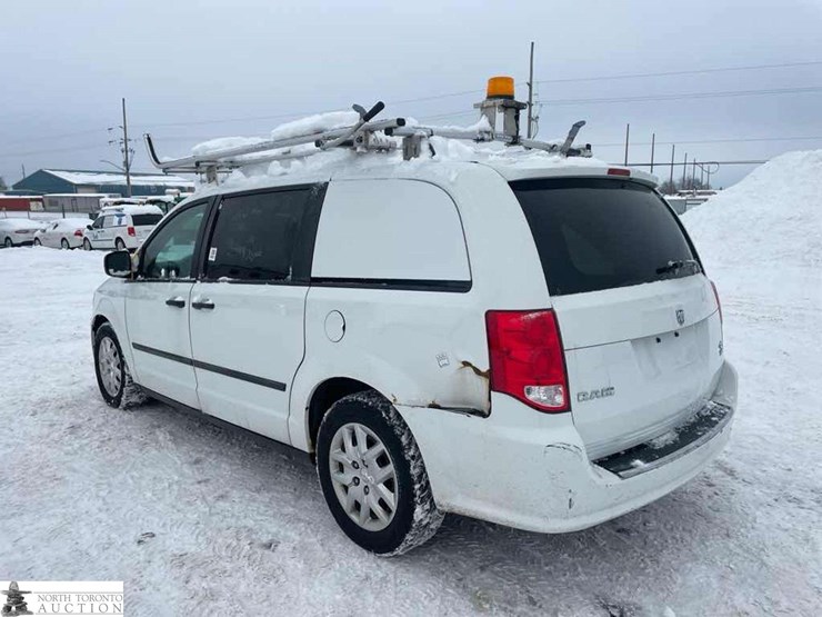 2014-ram-tradesman-image-4