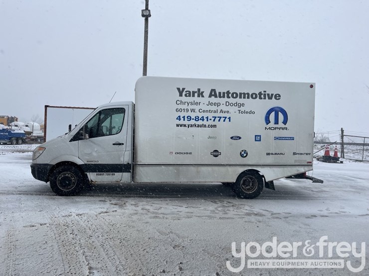 2007-dodge-sprinter-3500-image-3