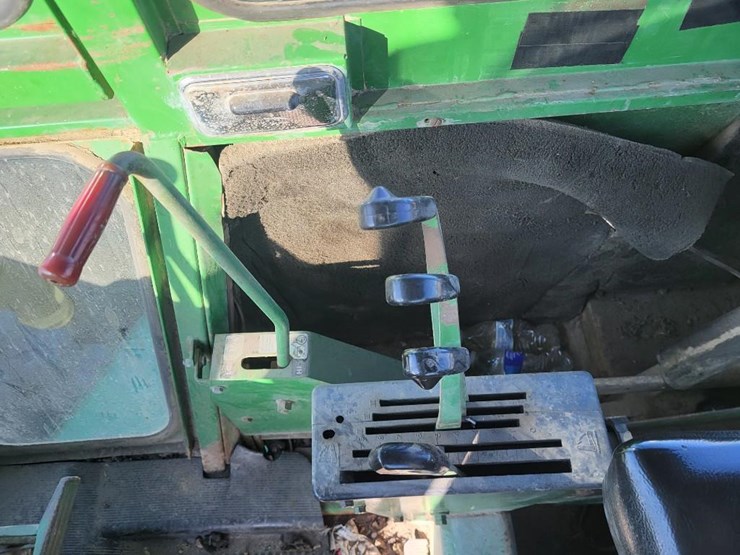 john-deere-7520-image-71