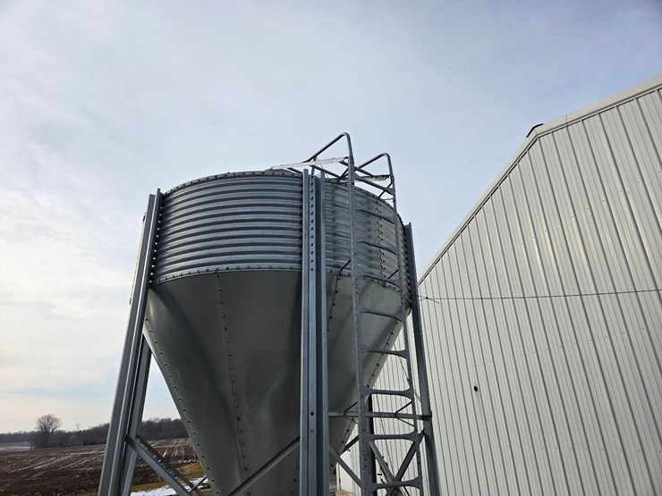 6-ton-hog-slat-feed-bin-image-8
