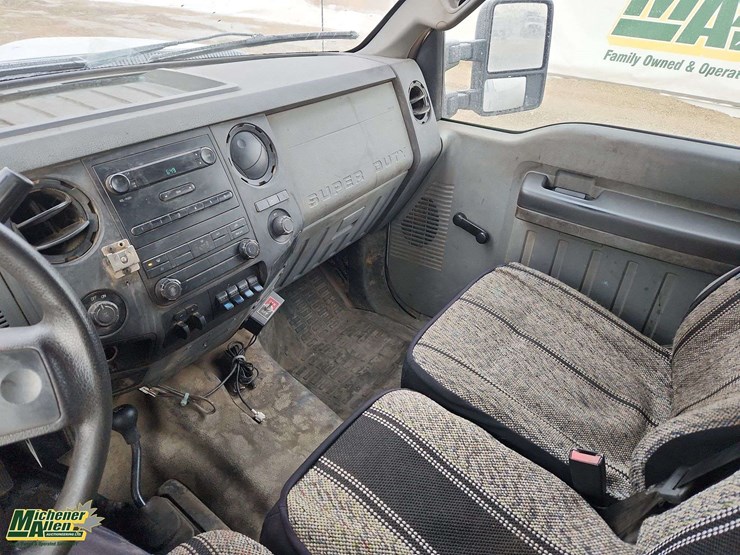 2013-ford-f350-image-22