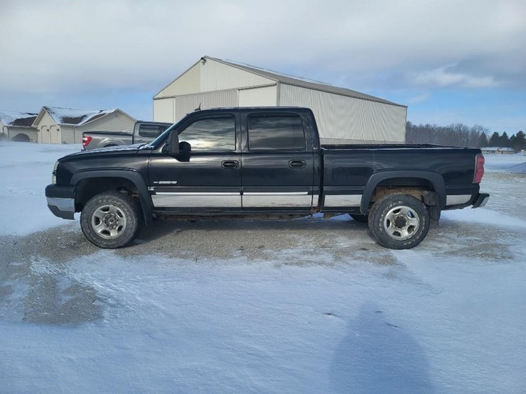 2004-chevrolet-2500hd-image-6